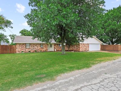 Property at 619 N 5th St, Gunter, TX