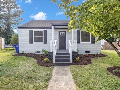 48 W Colin Dr