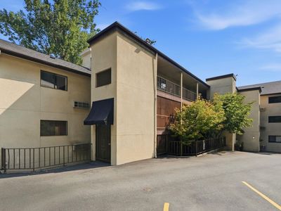707 W 6TH Ave