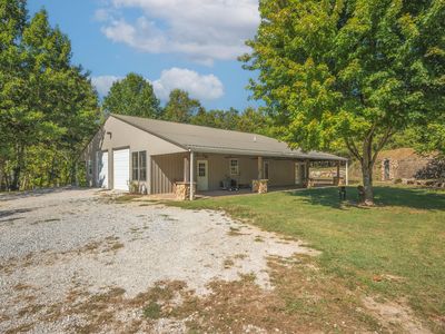 6193 Farm Road 1190