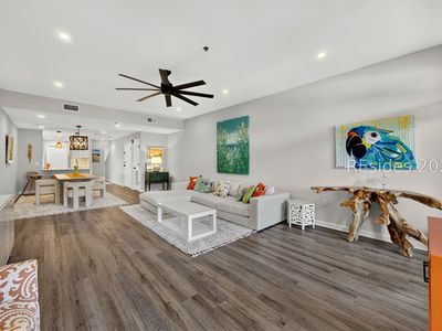 10 Johnston Way #11F