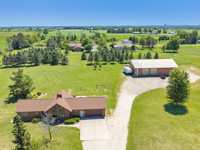 3760 Farmstead Rd