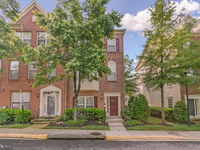 5217 Maries Retreat Dr #114