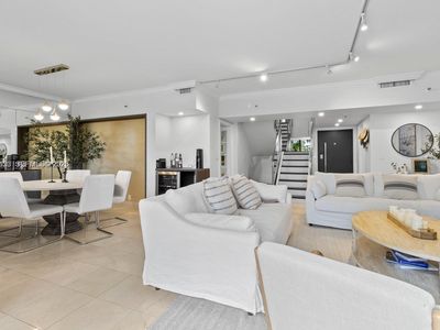520 Brickell Key Dr APT A307
