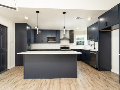 13155 Pebblewalk Cir S