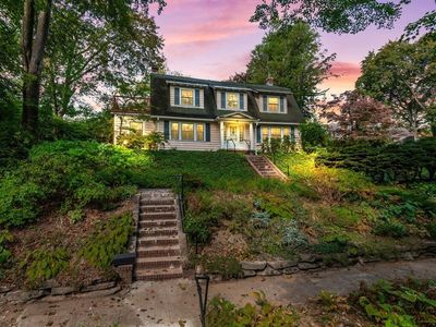 8 Montvale Rd