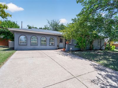 216 Rolling Hills Dr