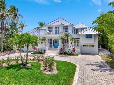 1500 Pelican AVE