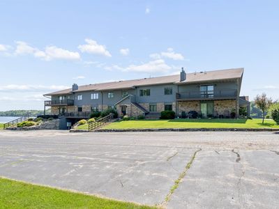 2490 Stroebe Island Dr