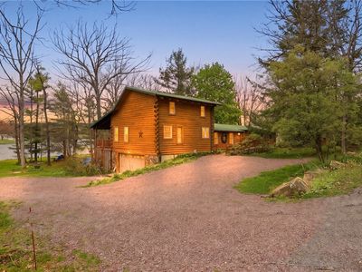 664 Lake Shore Rd