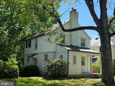323 Broadmoor Rd