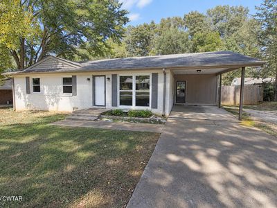110 Circle Dr