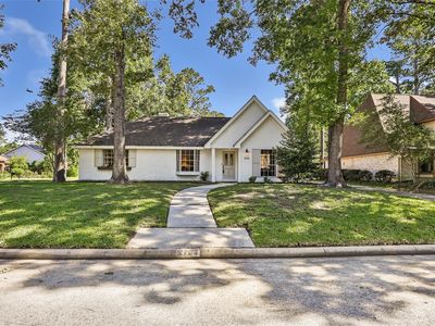 2703 Silver Falls Dr