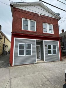 25 Spring St