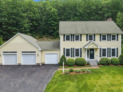 10 Winding Valley Road
