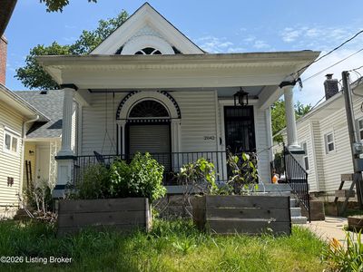 2042 Midland Ave