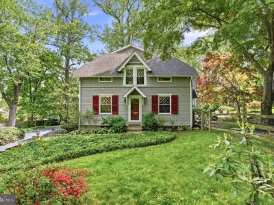 211 Comrie Dr