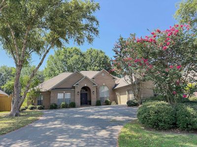 4435 Tree House Dr