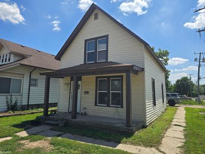 115 Robertson St