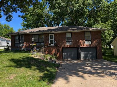 3809 Queen Ridge Dr