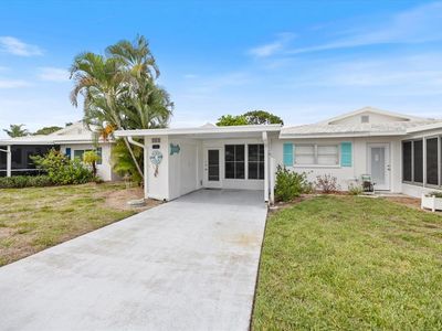 702 Fair Winds Dr #702