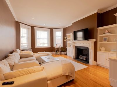 80 Browne St APT 2