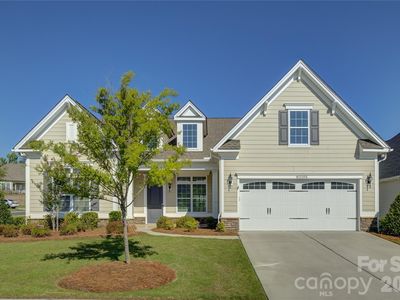 82105 Standing Oak Dr