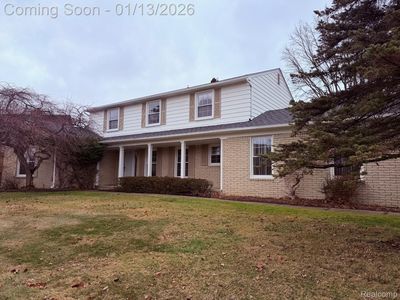 Property at 5394 Tequesta Dr, West Bloomfield, MI