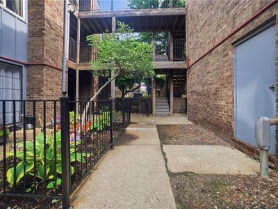 104 E 41st St APT 6