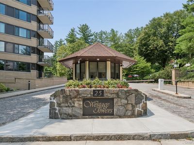 25 Rockledge Avenue #PH11