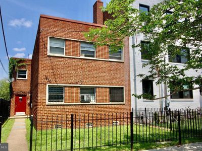 1810 Q St SE