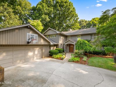 5421 Blueridge Dr