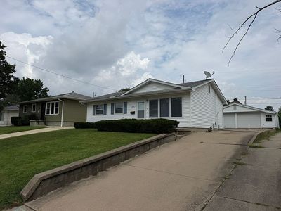 Property at 38 Reeder Dr, Decatur, IL