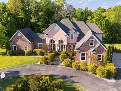 213 Stone Lake Dr