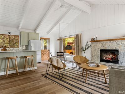 1304 E Country Club Blvd