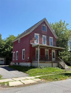 656 Lansing St