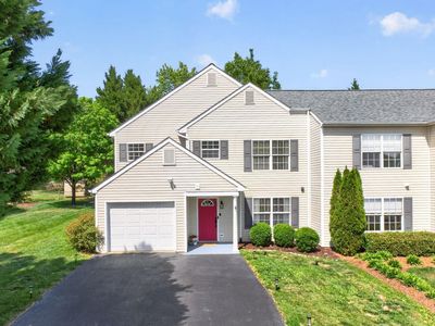 1557 Primrose Ln