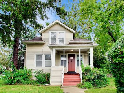 444 W 100th St