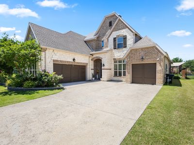 2004 Athena Dr