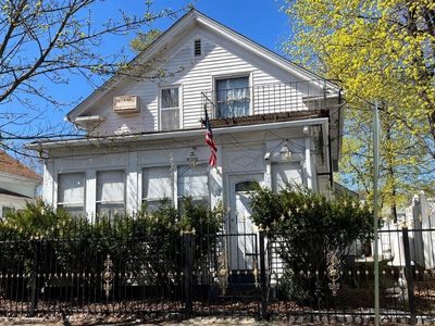 192 Lowell Ave