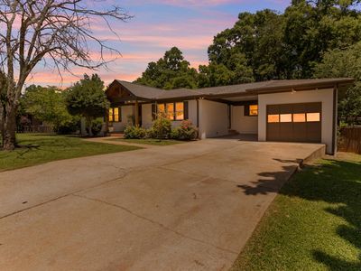 204 Montis Dr