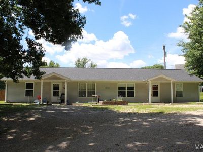 500 Oak Leaf Ln
