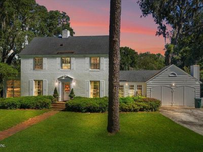 1011 ALHAMBRA Drive S