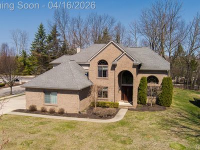 3472 Paramount Ln