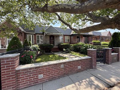 59-62 69th Ln