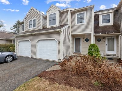 56 John Dr