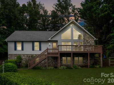 15 Tiffany Ln