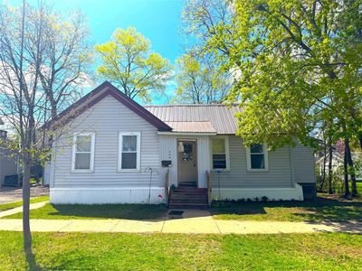 809 Niagara Street