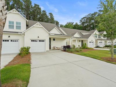 7 Marlowe Way