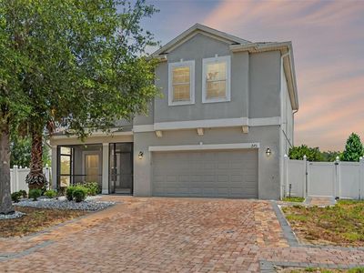 275 Lakeshore Dr